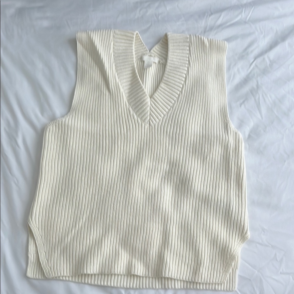 H&M Ivory Ribbed Knit Sweater Vest